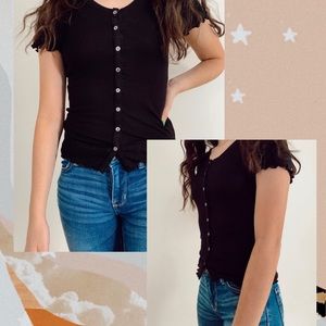 ✰Black button top